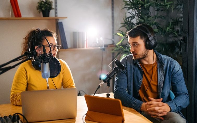 How To Prepare Before Writing A Podcast Pitch In 2023