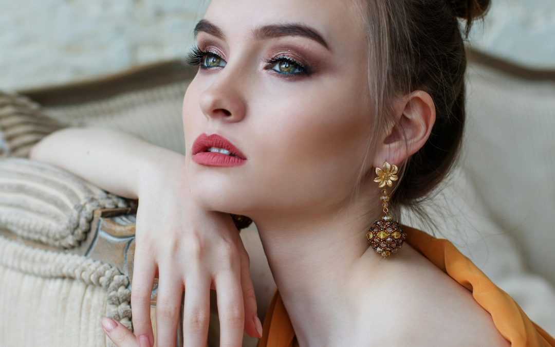 Elevating Your Style: Tips for Choosing Earrings that Enhance Your Natural Beauty